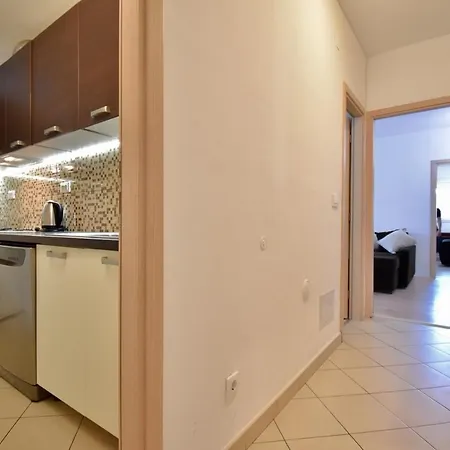 Sea View With 2 Bedroms, Pet Friendly Apartman